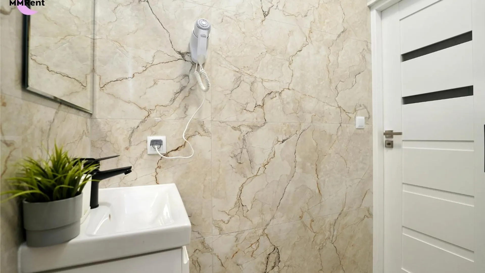 Mmrent Mystic Room Gdansk Homestay